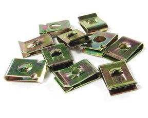 Matica plechová pod plast pre samorezku