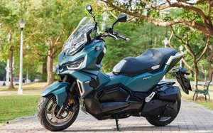 ADX 125i ABS TCS 3roky záruka ADX 125i ABS TCS 3roky záruka